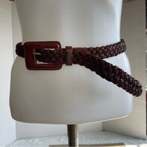 Talbots Elegant Brown Woven Leather Belt Women size Medium